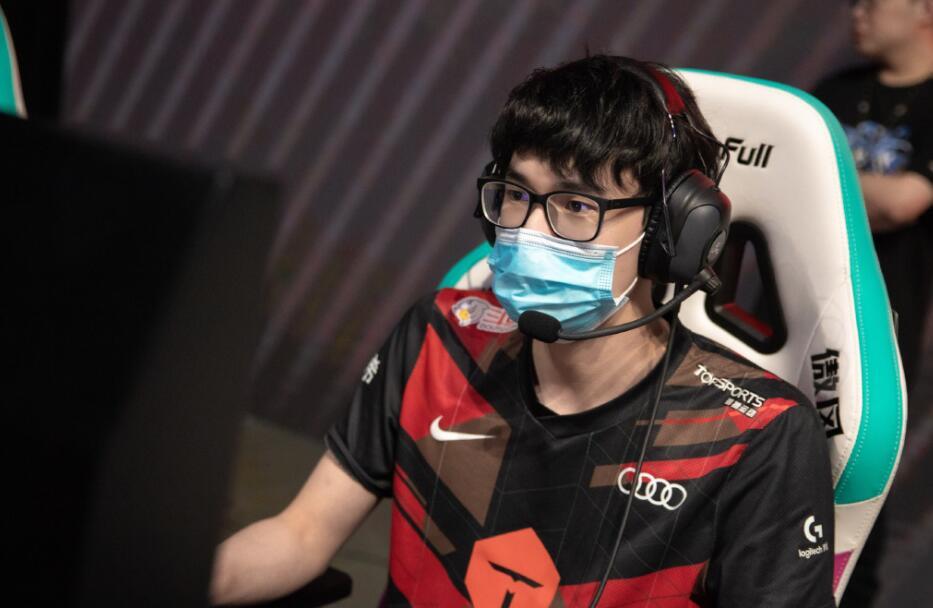 包含刚刚！金州勇士围绕葡超临场应变Karsa在TES比赛中晋级，马德里竞技单刀错失备战足总杯的词条